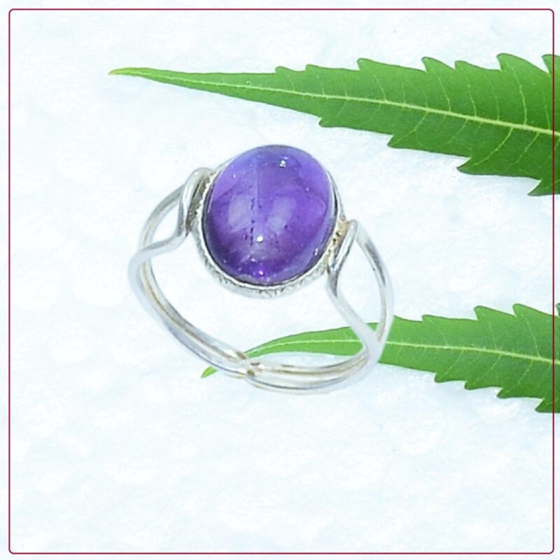 925 Solid Sterling Silver Purple Amethyst Gemstone Ring - Image 2