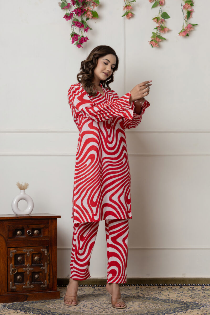 Red & White Abstract Printed Cotton Co-Ord Set - Image 3