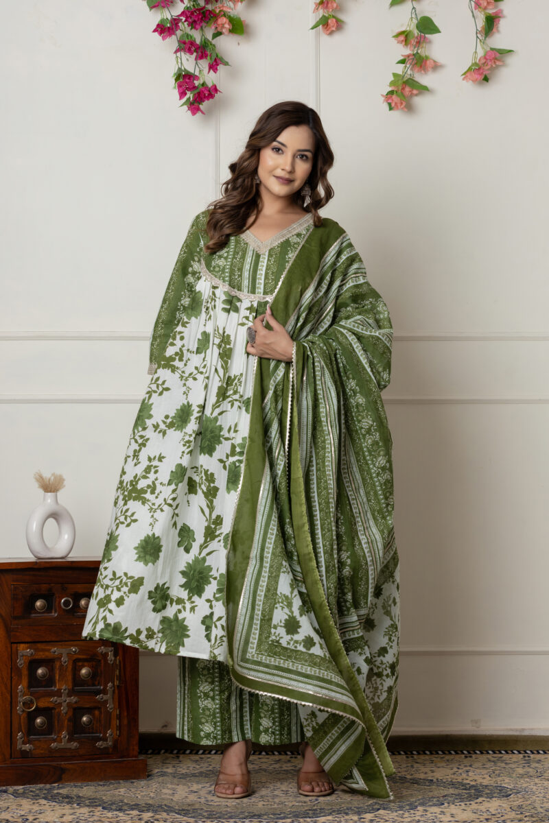 Green Floral Printed Anarkali Kurta Set - Image 3